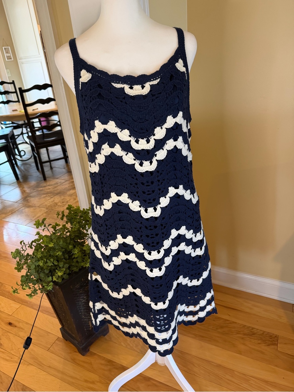 House of Harlow 1960 Coastal Boho Crochet Scallop Dress Navy White